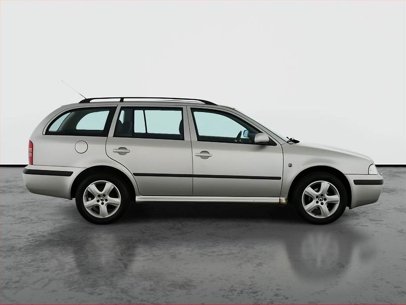 Škoda Octavia (2003) 1.6, nová STK, jezdí výborně - fotka 6 z 15