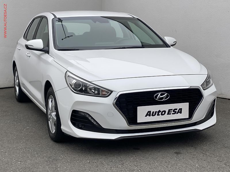 Hyundai i30 (2020) 1.6CRDi, ČR, Comfort - fotka 1 z 19