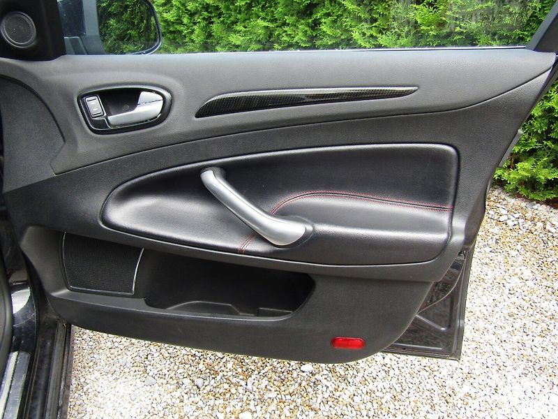 Ford Mondeo (2008) 2.2 TDCi 129kW  TITANIUM S - fotka 26 z 35