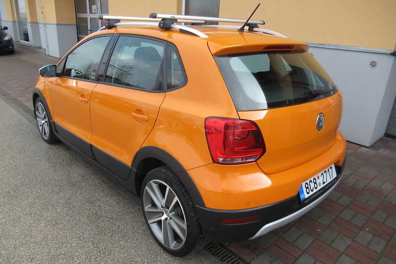 Volkswagen Polo CROSS 1.2i AUT.KLIMA SADA KOL - fotka 9 z 22