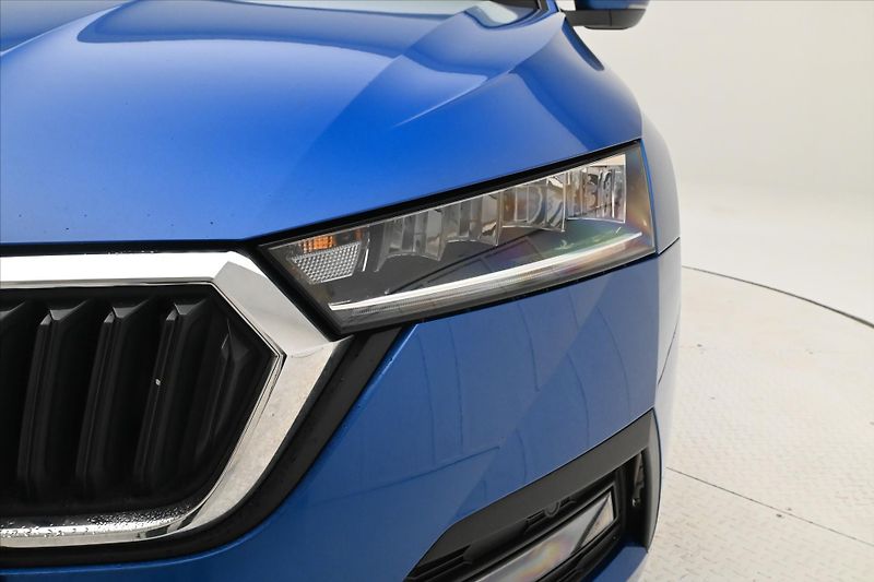 Škoda Octavia 2,0 TDI 110 kW Ambition Záruka - fotka 29 z 31