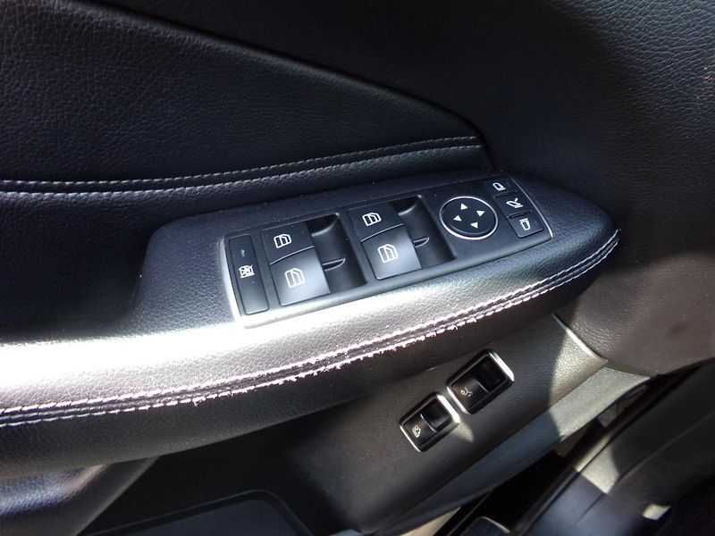 Mercedes-Benz GLE 3,0   350 CDI 4MATIC - fotka 16 z 29