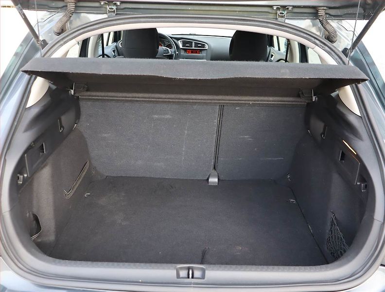 Citroën C4 (2014) 1.6 HDi, po STK, jezdí výborně - fotka 13 z 15