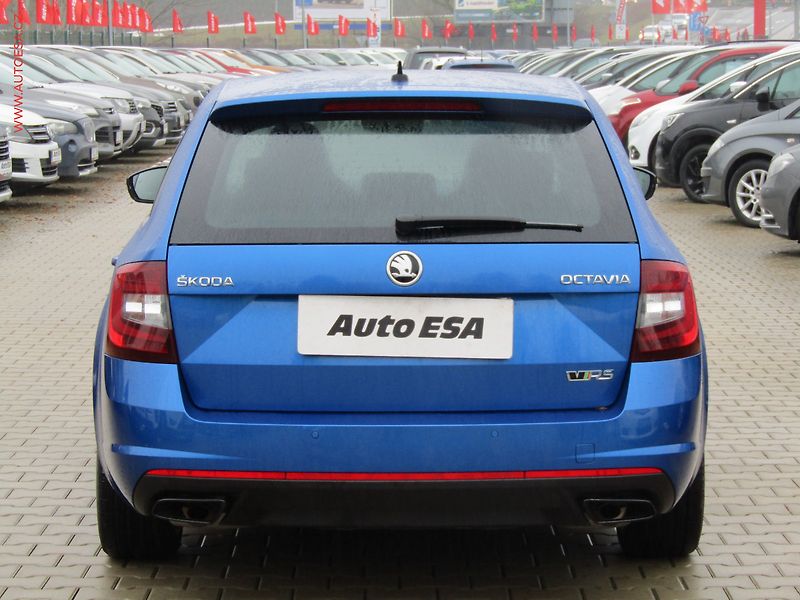 Škoda Octavia (2018) 2.0 TSI, ČR, RS, AT, navi - fotka 5 z 21