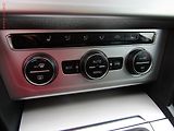 Volkswagen Passat (2015) 1.6 TDi, AC, temp - náhled 13