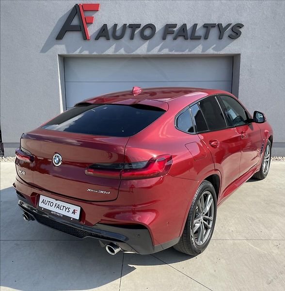 BMW X4 XDRIVE30D Mpaket ČR.1.MAJ. - fotka 3 z 32