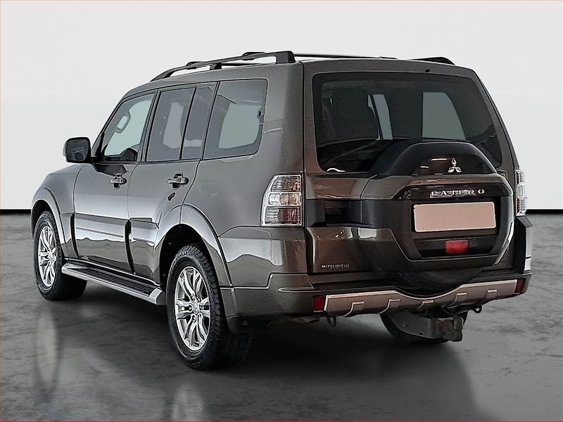 Mitsubishi Pajero (2015) 3.2 DI-D - fotka 4 z 20