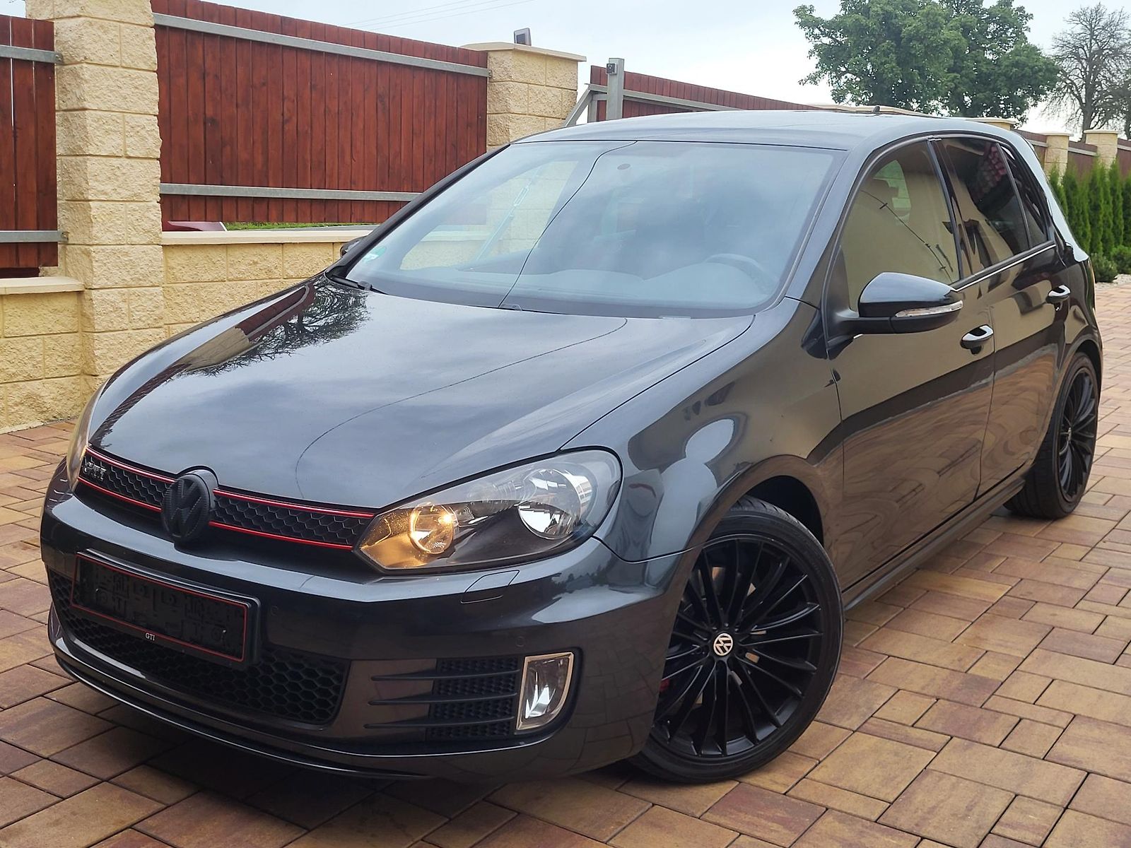 Volkswagen Golf 2.0TSi 155kW GTI*MANUÁL*NAVI*