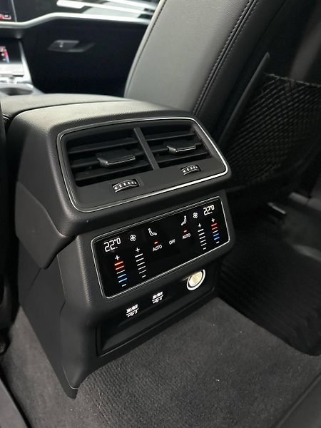 Audi A6 (2019) MILD-HYBRID 40 TDI ATTRACTION - fotka 15 z 31