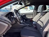 Ford Focus 1,0 EcoBoost RaceRed ST-line - náhled 17