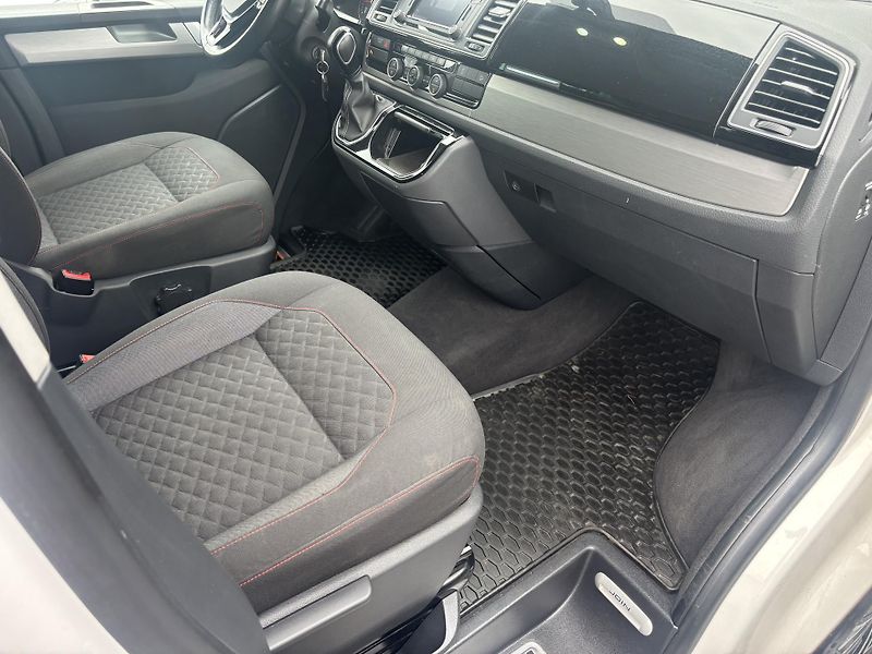 Volkswagen Multivan (2018) 2.0TDI 150kW, JOIN, ČR, DPH - fotka 11 z 20