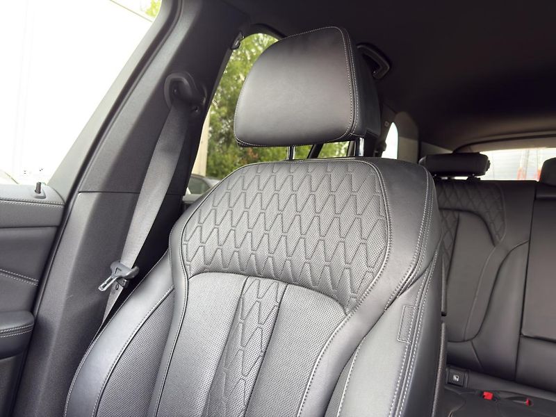 BMW X5 xDrive30d - fotka 14 z 23