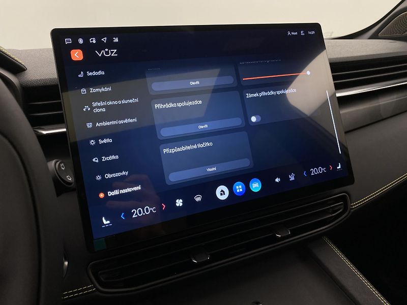 Lynk & Co 01 (2025) MORE PHEV AUT CZ 1.maj - fotka 74 z 90