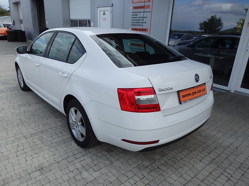 Škoda Octavia 1.6 TDI 85 kW KLIMA, ESP - fotka 5 z 15