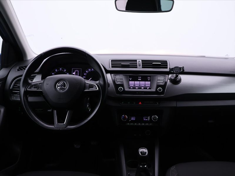 Škoda Fabia 1,2 TSI 66kW Style CZ - fotka 21 z 28