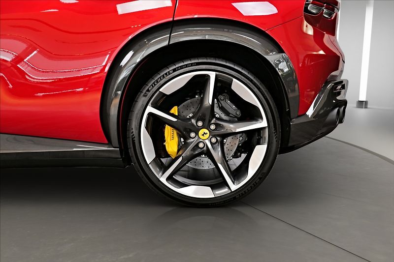 Ferrari Purosangue (2025) CARBON / PANO / MASÁŽ - fotka 9 z 25