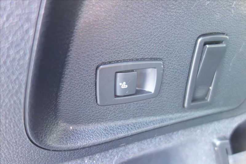 BMW Řada 2 218i,1 MAJ.,SERV.KN.,7MÍST. - fotka 19 z 43