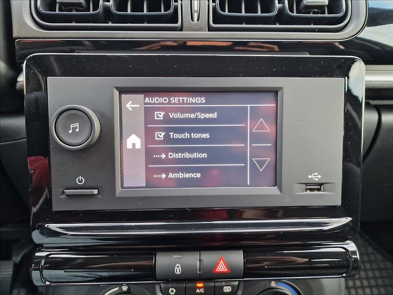 Citroën C3 1.2 PureTech Feel,ČR,1.Maj. - fotka 31 z 47