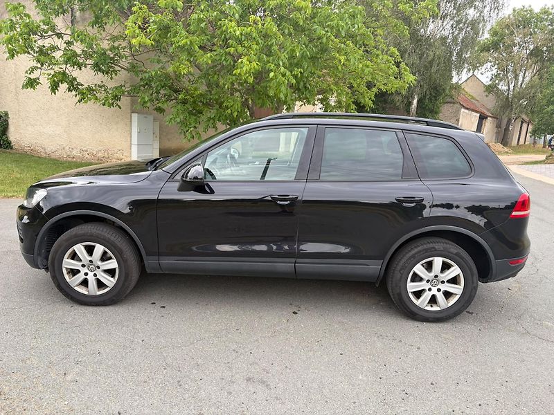 Volkswagen Touareg (2013) 3.0TDI180kW/4x4/VZDUCH/WEBASTO - fotka 8 z 35