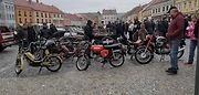 Výstava veteránů na třebíčském náměstí zakončila sezonu Veteran Car Clubu Třebíč 2022