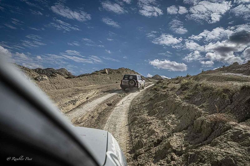 Kladeňačka Lucie Vlachová Halamová s manželem Lukášem absolvovala Rally Adventure Georgie v Gruzii. Skončili druzí!