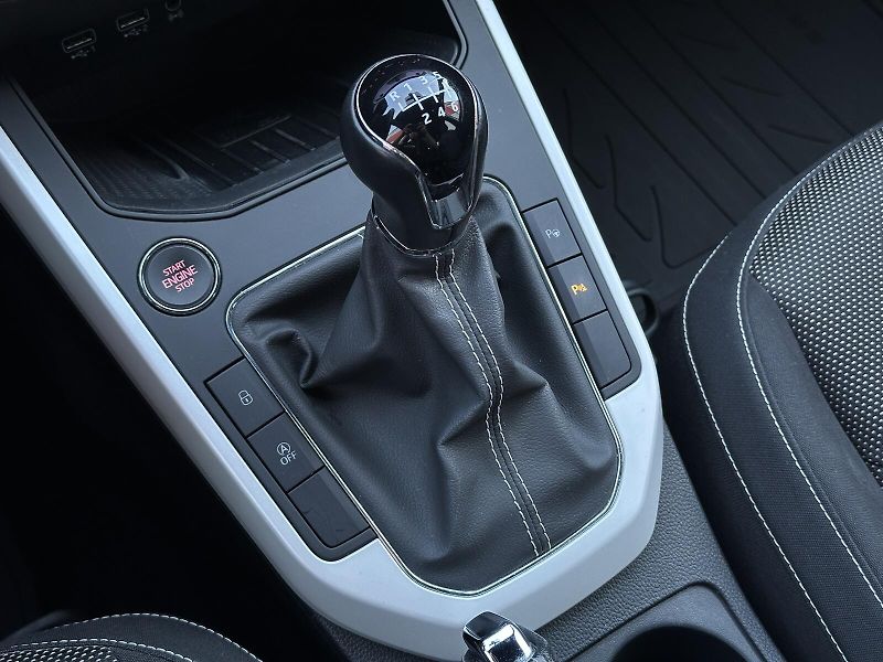 Seat Arona Color Concept 1.0TSi Xcellence - fotka 31 z 39