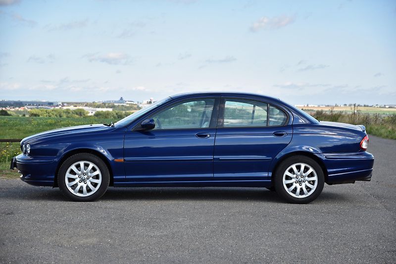 Jaguar X-Type 3.0 V6 AWD,MANUÁL,NAV,KŮŽE,ALU - fotka 2 z 44