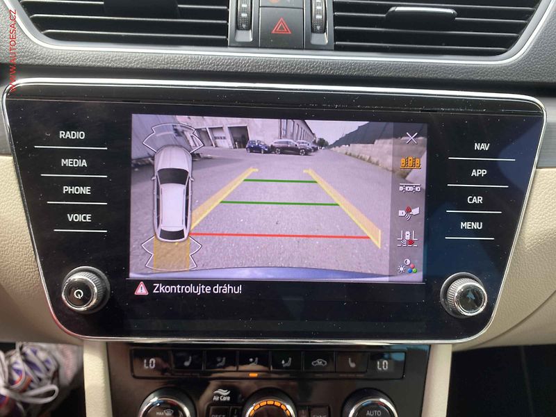 Škoda Superb (2021) 2.0 TSi, ČR, Style, DSG - fotka 19 z 19