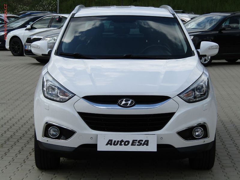 Hyundai ix35 (2014) 2.0 CRDi 4WD, ČR, servis - fotka 2 z 23