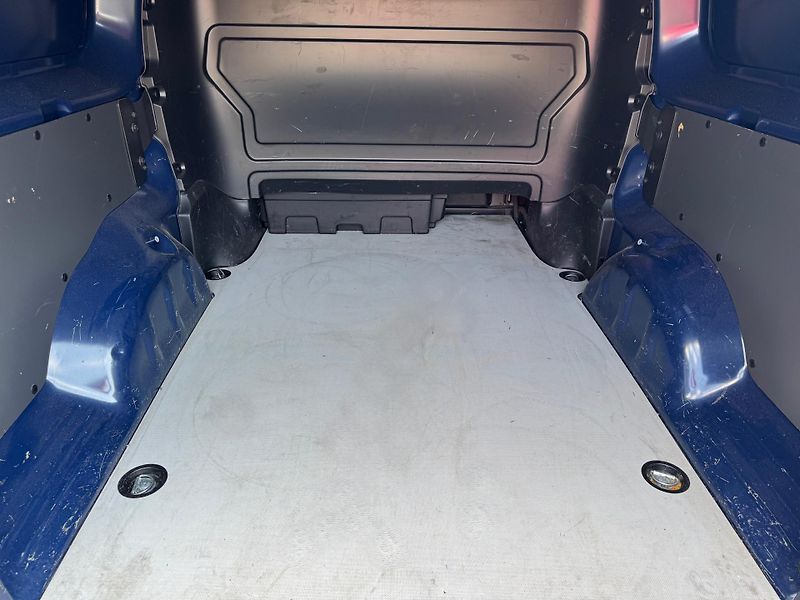Opel Vivaro (2021) 2.0 CDTI 110 KW - CZ - 6 Míst - fotka 24 z 24