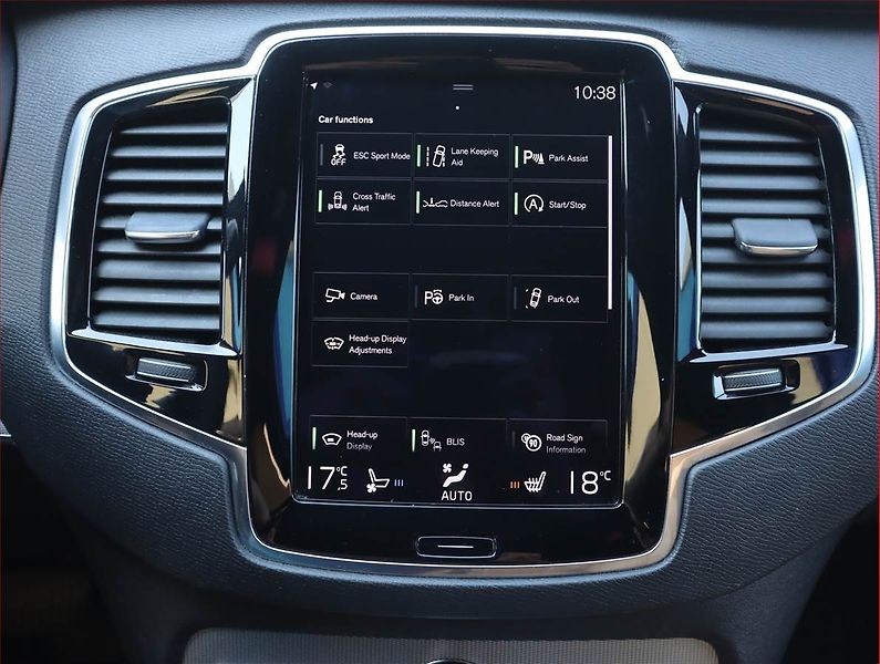 Volvo XC90 (2016) D5 AWD - fotka 25 z 28