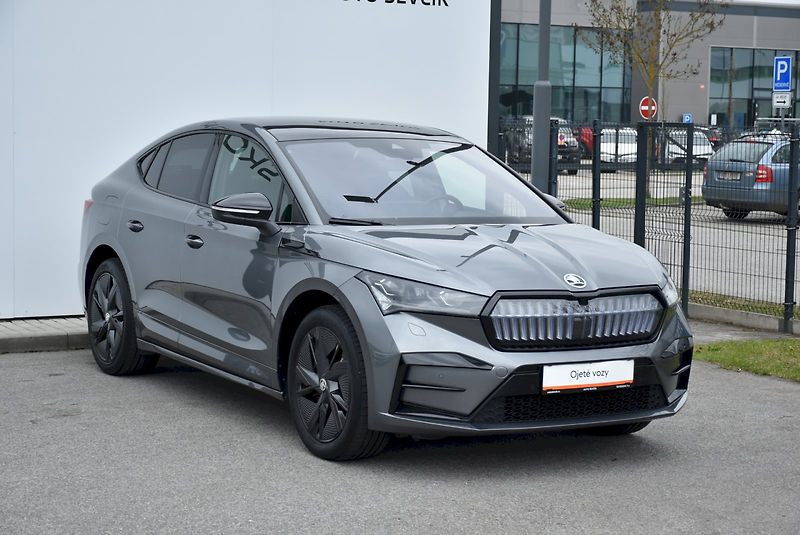 Škoda Enyaq (2023) RS 80 220 kW 4x4 - fotka 9 z 35