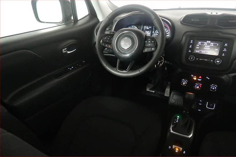 Jeep Renegade (2022) 1.3 T-GDI, Automat, ČR,1.maj - fotka 7 z 18