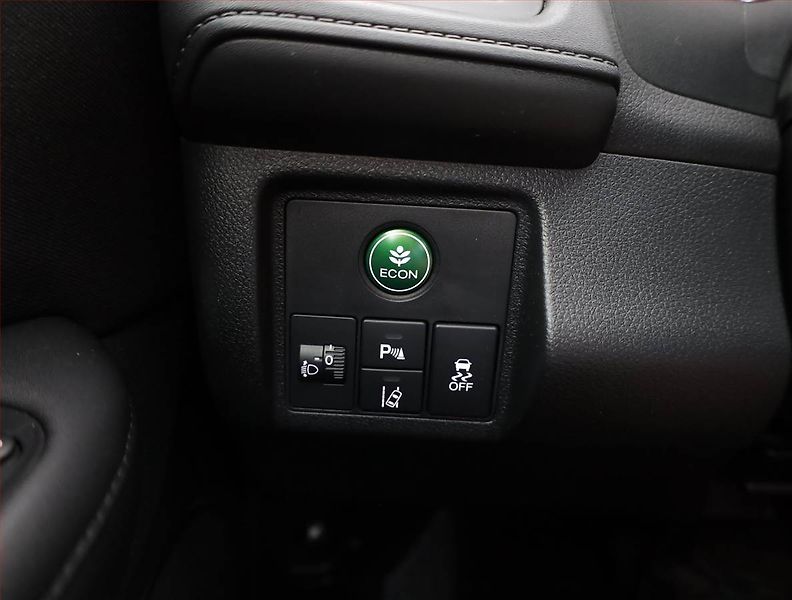 Honda HR-V (2017) Elegance 1.5 i-VTEC, Automat - fotka 17 z 19