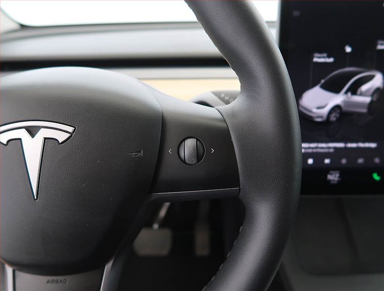 Tesla Model Y (2022) Long Range AWD 79kWh, SoH 93% - fotka 28 z 33