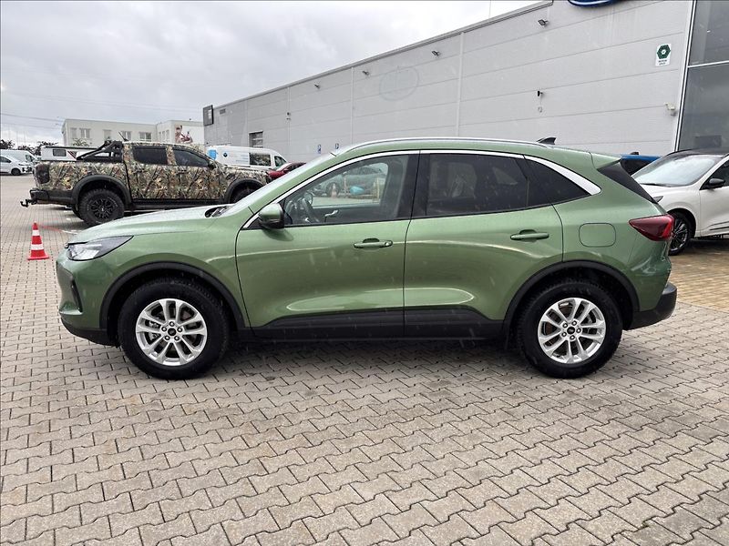 Ford Kuga 2,5 HEV 132kW Titanium - fotka 2 z 36
