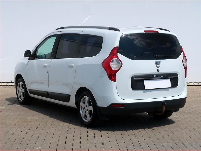 Dacia Lodgy (2017) 1.6 SCe, Serv.kniha, Tempomat - fotka 4 z 14