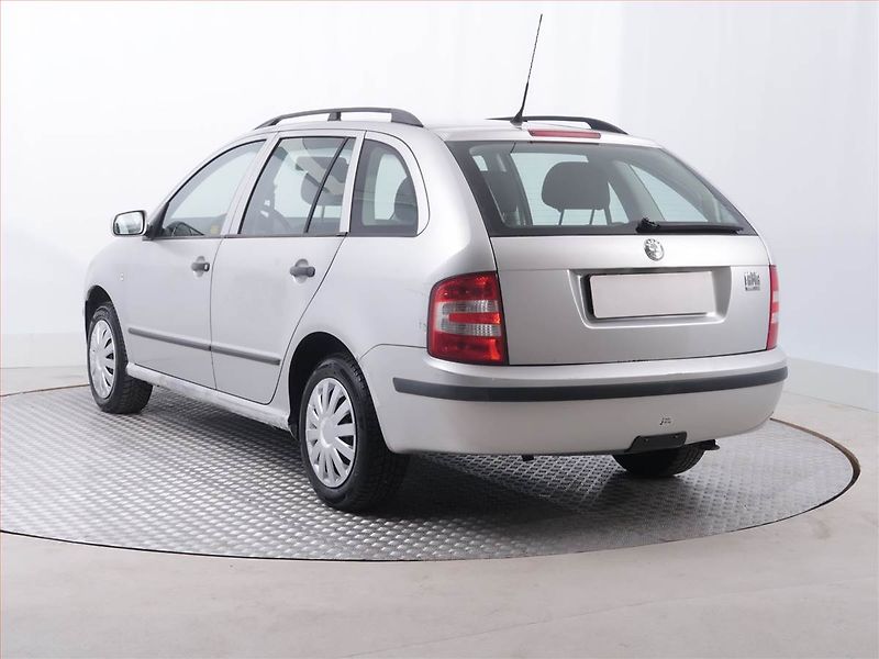 Škoda Fabia (2006) Elegance 1.2 12V, Serv.kniha - fotka 4 z 19