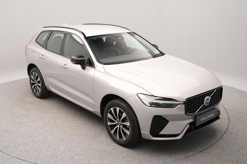 Volvo XC60 B5 AWD PLUS DARK CZ 1.maj - fotka 13 z 44