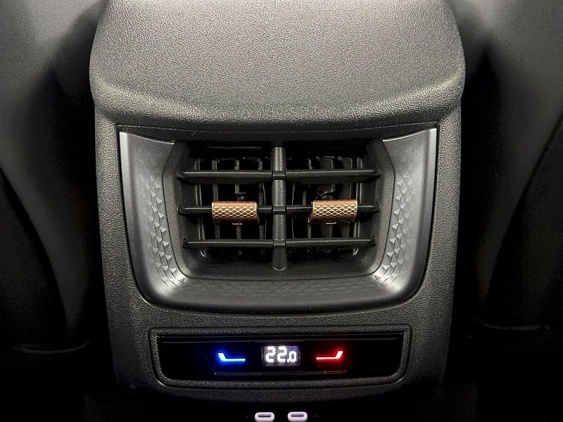 Cupra Terramar (2026) 1.5 TSI 110kW DSG - fotka 34 z 37