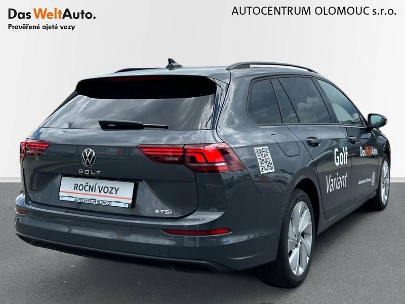 Volkswagen Golf (2026) Variant 1.5 eTSI 7DSG People - fotka 2 z 35