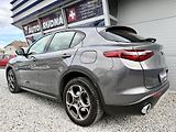 Alfa Romeo Stelvio 2,0T Q4 280PS 4x4 Automat - náhled 14