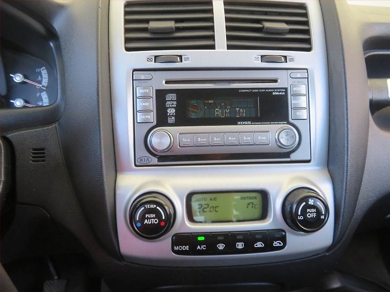 Kia Sportage (2008) 2.0 CRDi , 4X4, Tempomat - fotka 12 z 15