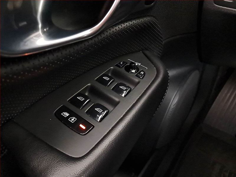 Volvo XC90 (2021) B5 AWD - fotka 21 z 25