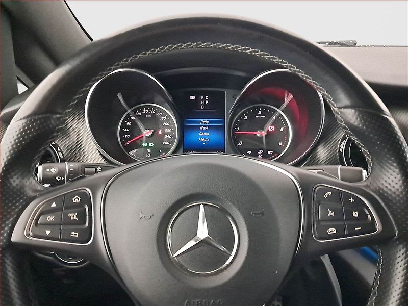 Mercedes-Benz Třídy V (2021) 250 d 4MATIC, 1Maj - fotka 16 z 16