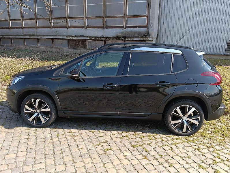 Peugeot 2008 (2018) 1.2/81kW, GT-Line, automat - fotka 3 z 37
