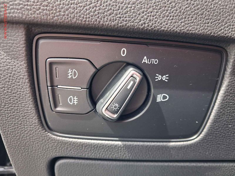 Volkswagen Passat (2020) 2.0TDI, ČR, Navi, LED, AC - fotka 17 z 20