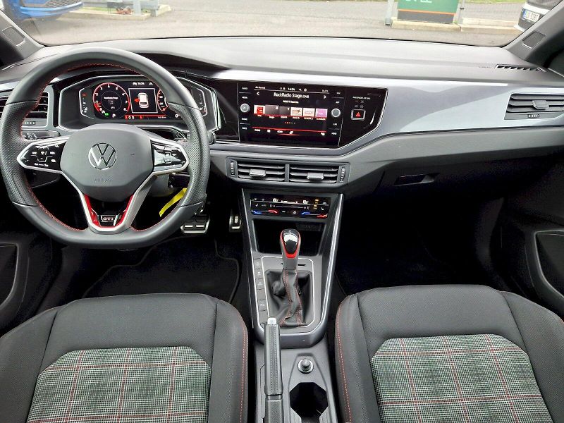 Volkswagen Polo (2023) GTI DSG 2,0TSi 152kW - fotka 5 z 34