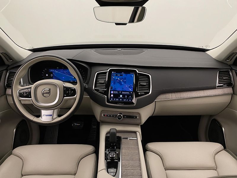 Volvo XC90 B5 AWD PLUS BRIGHT AUT CZ - fotka 2 z 58