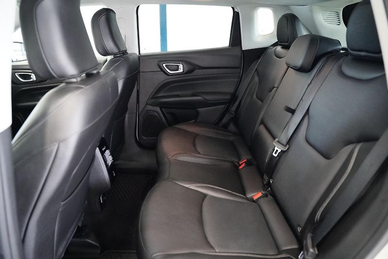 Jeep Compass - fotka 28 z 30